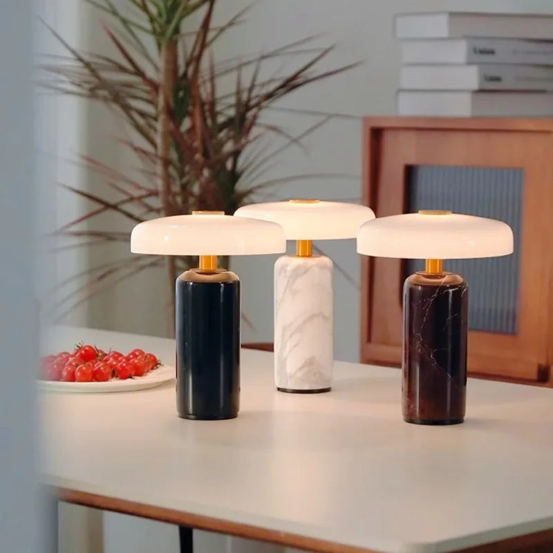 Lampe de Table LED en marbre Limalia : élégance et modernité pour votre intérieur !